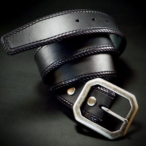 Black bridle leather belt with Kangaroo laced edge!