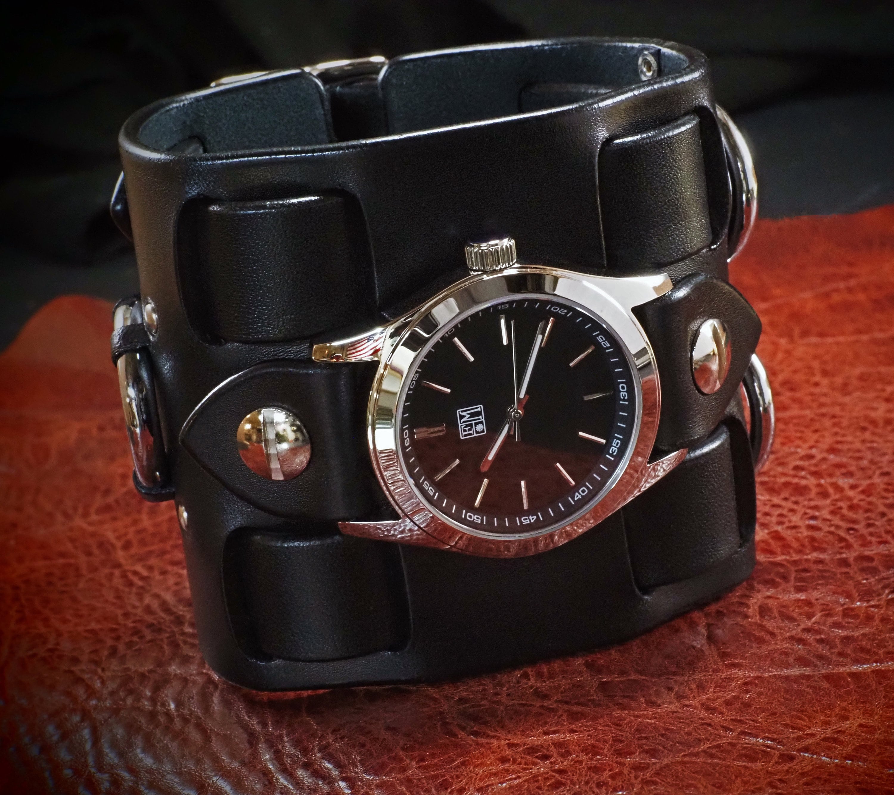 Vintage Cinergy 2002 Elvis Black Leather Silvertone Photo Wrist Watch Elvis Wrist Watch - Etsy main image 3