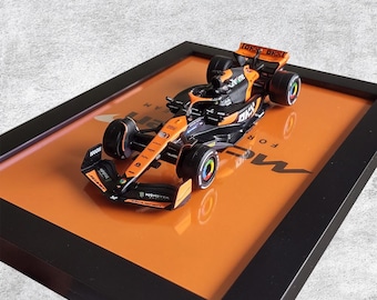 Póster 3D del equipo McLaren F1 / Arte mural icónico del equipo de Fórmula 1 / Regalos geniales para él / Obra de arte enmarcada única / Decoración del hogar con temática de automovilismo
