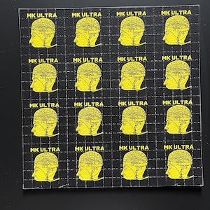 Poster CIA MK Ultra Psychedelic - Blotter art - 18 cm x 18 cm - 400 schede/pezzi *SENZA LSD* *Carta assorbente di alta qualità*Poster decorativo per la casa