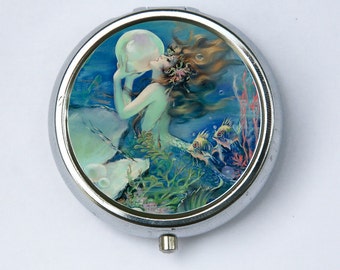 Mermaid holding a Pearl pillbox PILL case box holder art nouveau deco victorian DIY