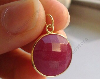 15mm Stone Ruby (Dyed) Gold Bezel Gemstone Pendant F403- 1 pc