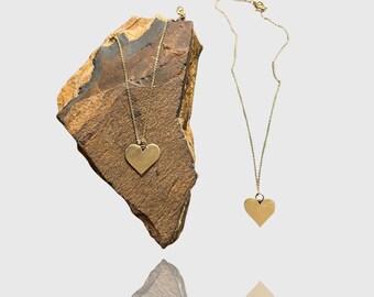 Heart of gold/brass heart necklace/minimalist necklace/heart necklace/gift for lovers/gift for girlfriend/layering necklace