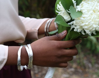 Hand Etched Silver Toned Brass Bangle- 1 single bangle