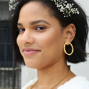 Portal of Faith Large Etched Gold Oval Earrings image 2