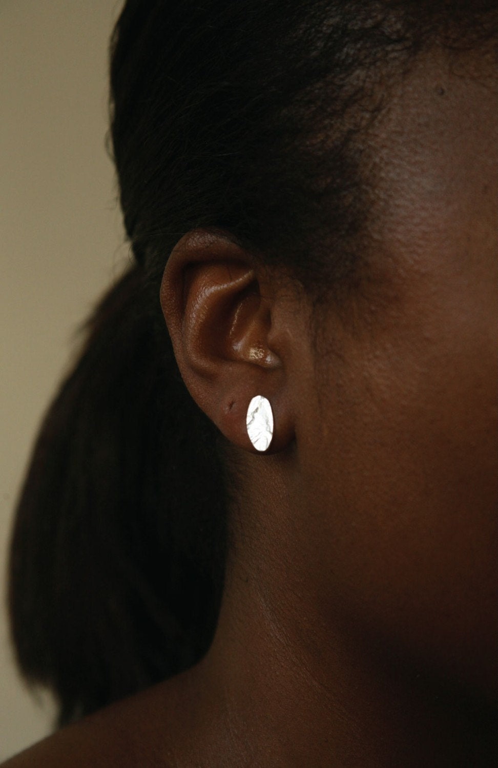 simmon】OVAL PIERCED EARRING M