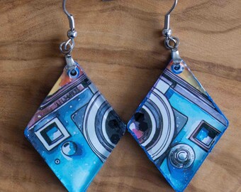 Diamond shaped camera resin earrings for photo lovers camera lens