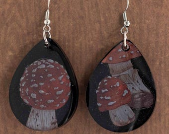 Medium-Sized Resin Teardrop Earrings – Red-Capped Mushroom Design