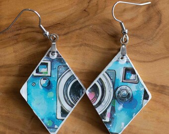 Diamond shaped camera resin earrings for photo lovers camera lens