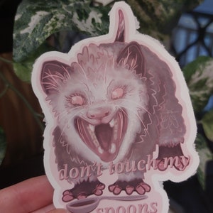 Schutz Opossum | Neurodivergente Dinge | Niedliches, kreatives Design | Vinyl, wasserfester Aufkleber | Ursprünglicher Entwurf