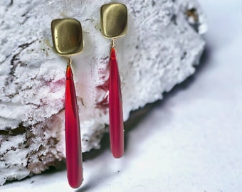 Pendientes Frieren, pendientes largos Frieren Red, pendientes de lágrima de piedra granate rojo, pendientes Frieren Statement, pendientes de cosplay Frieren