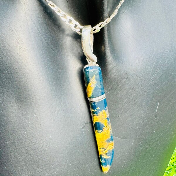 Gift Machete-shaped pendant made blue amber gift idea from mothers day, blue amber unique AAA, 100% authentic Dominican republic