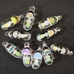 Handmade Glass Jellyfish Necklace,Blown Glass Jellyfish Pendant,Jellyfish Glass Pendant Necklace,Ocean Jewelry,Unique Gifts,Gifts for Her