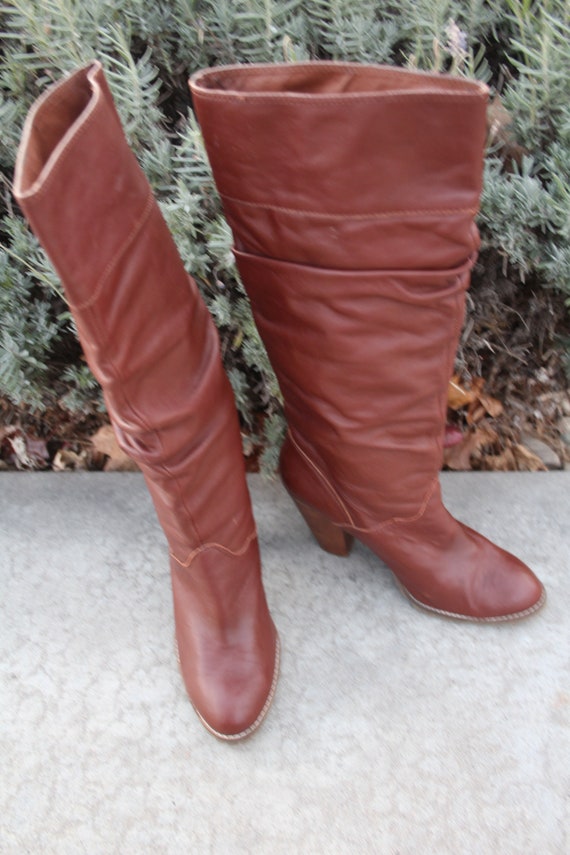 vintage ZODIAC brand ladies USA size 8 BOOTS