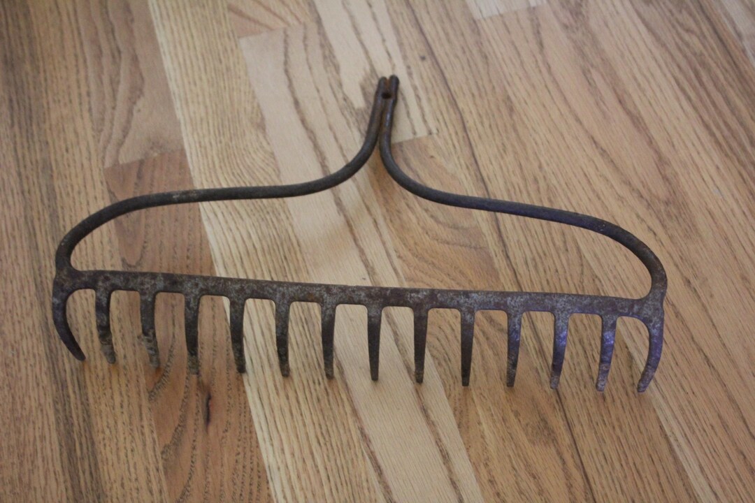 Vintage RUSTY Metal Rock Rake Head Turned DISPLAY / Staging PROP - Etsy