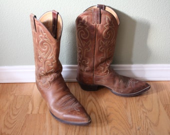 supply MENS JUSTIN brand cowboy BOOTS usa size 10 and a half D