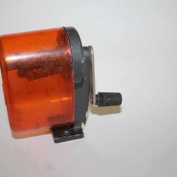 vintage BULLDOG brand PENCIL SHARPENER