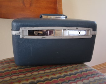 Valise Cosla pour médicaments avec serrure à combinaison (D'occasion) à