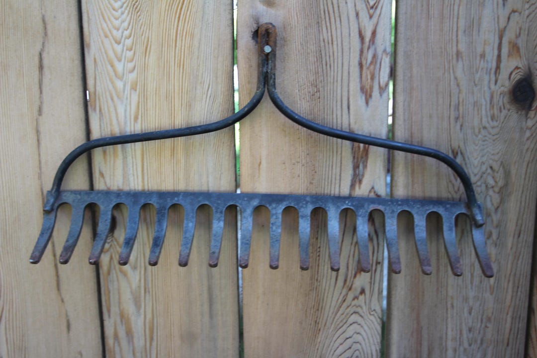 Vintage RUSTY Metal Rock Rake Head Turned DISPLAY / Staging - Etsy