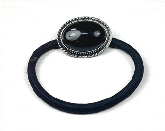 Luxe Locks Bejeweled Oval Cabochon Hair Tie in Onyx