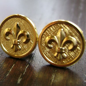 Fleur de Lis Gold Petite Fleur Stud Earrings in Bright Finish