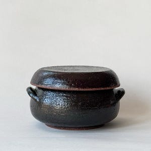 A handmade Korean traditional Onggi in brown / Tea container, dry herbs and salt container, honey container, housewarming gift