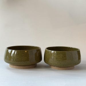 Set of 2 handmade ceramic bowls in natural olive green