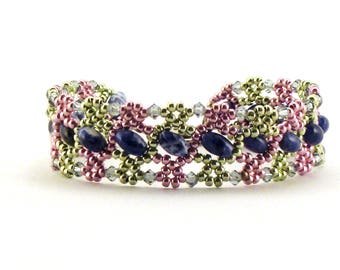 Sodalite in pale green and pink waves bracelet