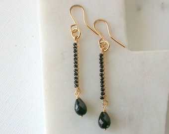 Mom Day Sale! Black Onyx Bar and Drop Earrings.  Wire Wrapped Gemstone Bar Earrings. Black Onyx Wrapped Earrings. Modern Black Earrings.