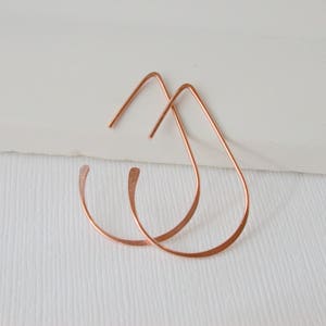 Pendientes de aro Pendientes de enhebrar Pendientes de aro pequeños Aros de enhebrar con forma de lágrima ... rellenos de oro Aros de plata de ley Aros de enhebrar con forma de oro rosa