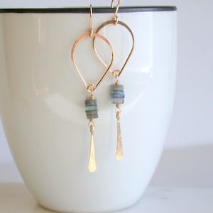 Orecchini a goccia in labradorite