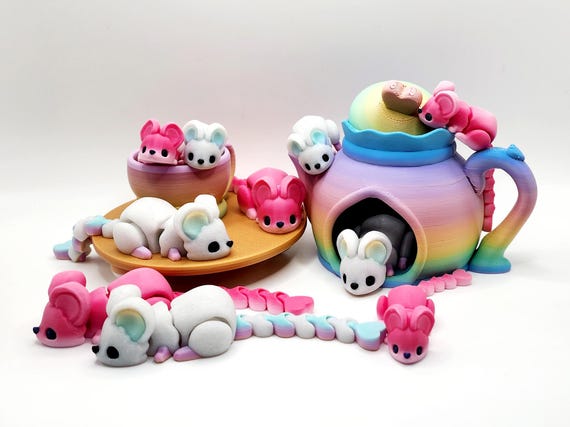 Flexi Mouse with Heart-Tipped Tail and Tea Set House – Adorable Fidget or Collectible