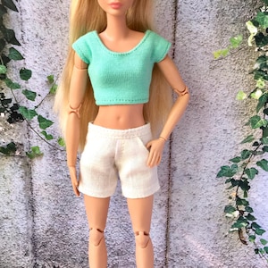 Sommerliche Leinenshorts für 29 cm große Modepuppen