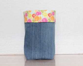 Upcycled denim - medium fabric/denim pot - fully lined