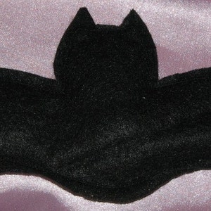 Batnip bat shaped cat nip toy black image 5