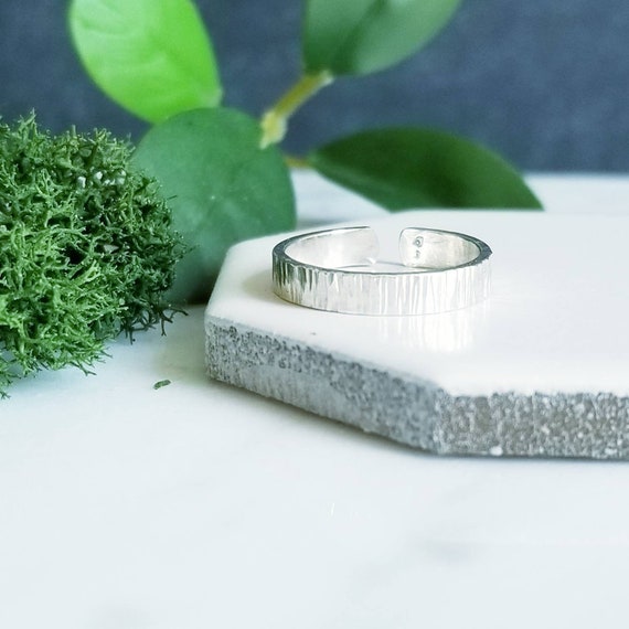 3mm Sterling Silver Toe Ring- Striated Texture
