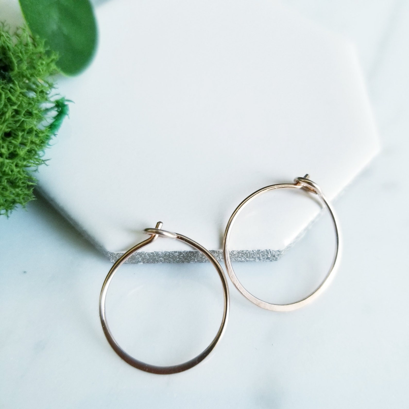 18K ROSE WHITE YELLOW GOLD FILLED PLAIN BEAD HOOP HUGGIES