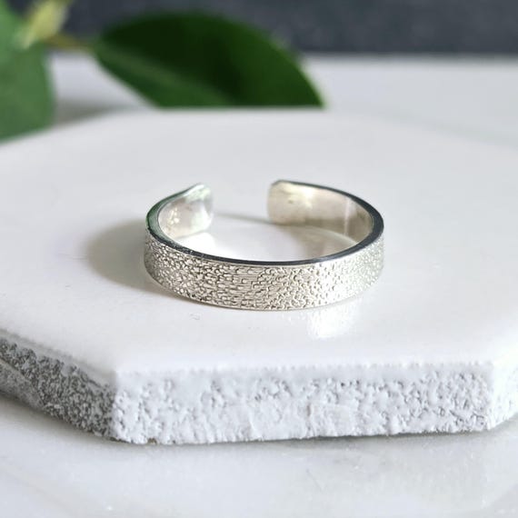 3mm Sterling Silver Toe Ring- Pebbled Texture