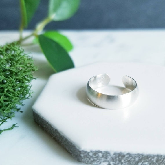 Brushed Sterling Silver Toe Ring: Handmade Adjustable Beach Jewelry