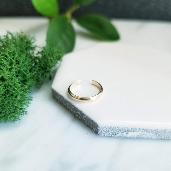 SOLID 14K Yellow Gold Half Round Wire Ear Cuff, Faux Piercing