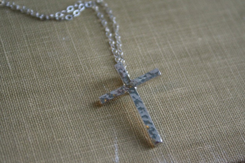 CROSS NECKLACE STERLING SILVER MATERIAL