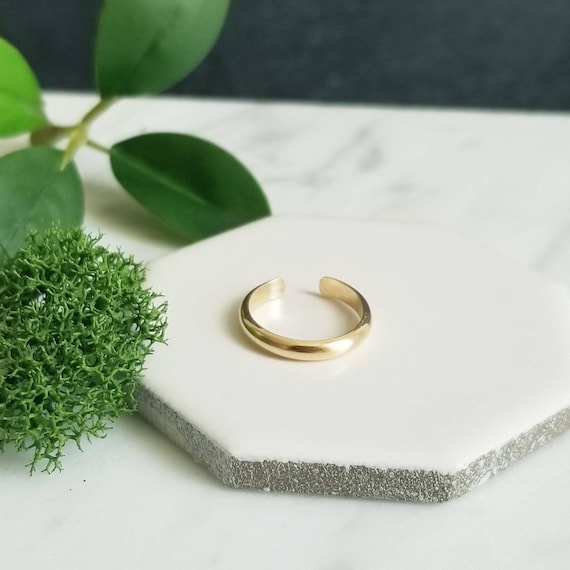 Wide 14K Gold Filled Toe Ring Half Round: Minimalist Body Jewelry (2.5mm)