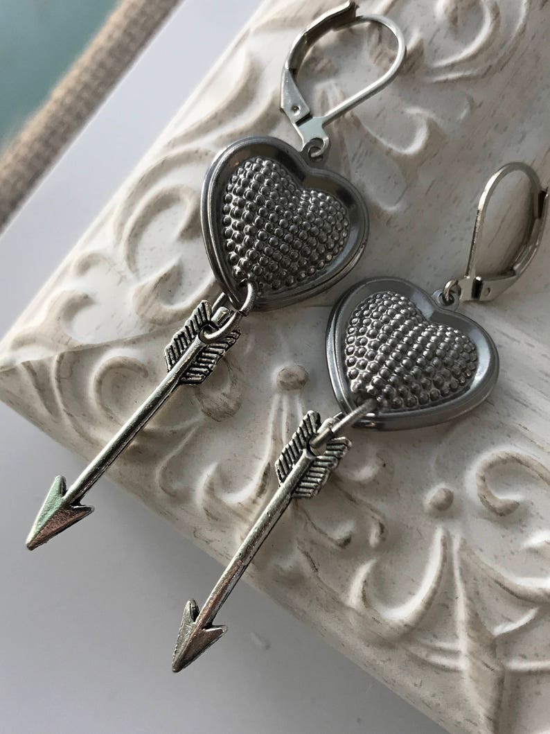 Textured Steel Heart and Arrow Dangle Earrings image 2