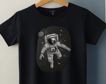 Astronaut t-shirt for kids cool looking design, Space