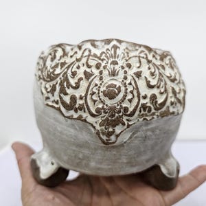 Handmade Ceramic Planter with Applied Decorative Motif, Three-Legged Pot, Classic Neutral Tone