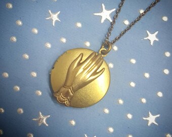 the hand locket