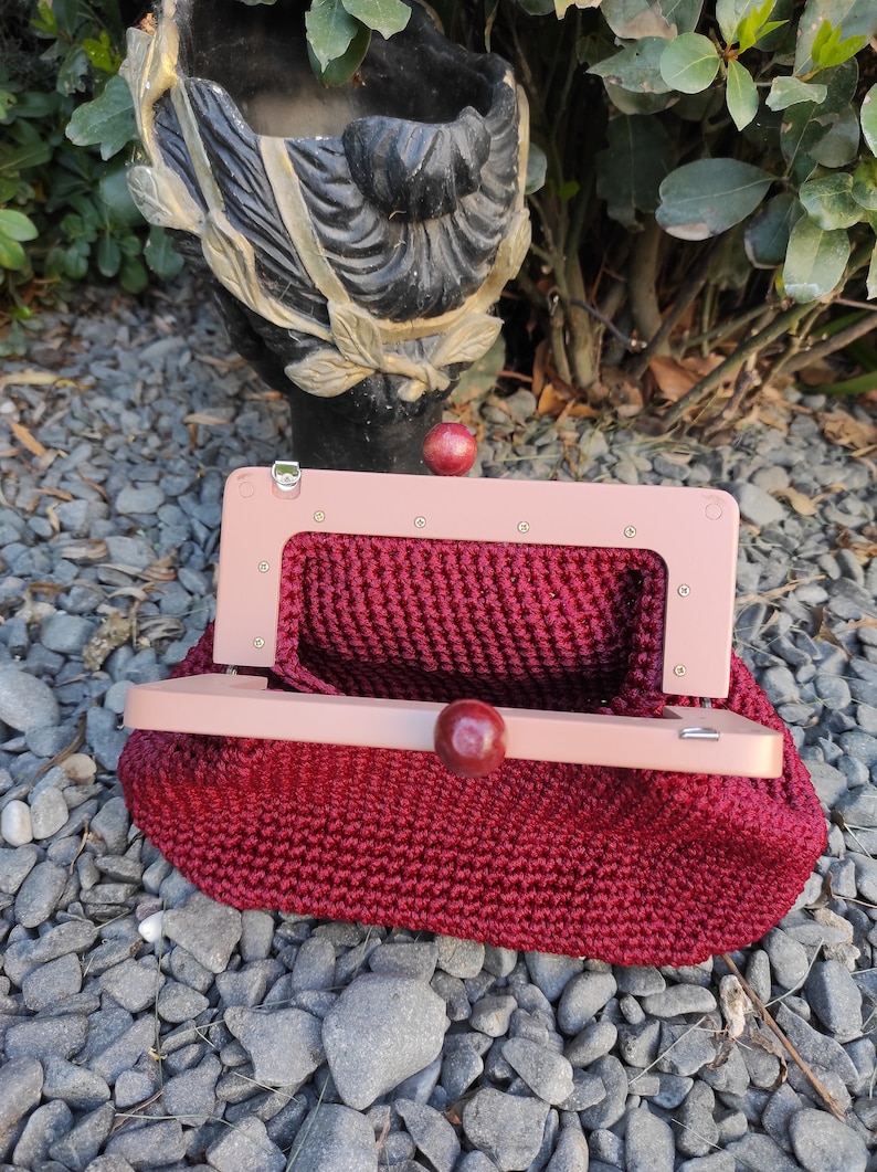 Claret Red Wooden Scholarship Bag, Stylishly Designed Handmade Bags zdjęcie 1
