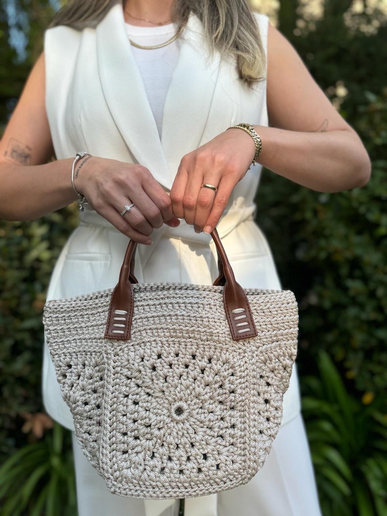 Beige Color Hand Knitted Quality Bags, Stylish Designed Handmade Bags zdjęcie 3