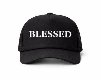 Boné "Blessed Trucker", Boné com Estampa de Fé Cristã, Fecho Ajustável.
