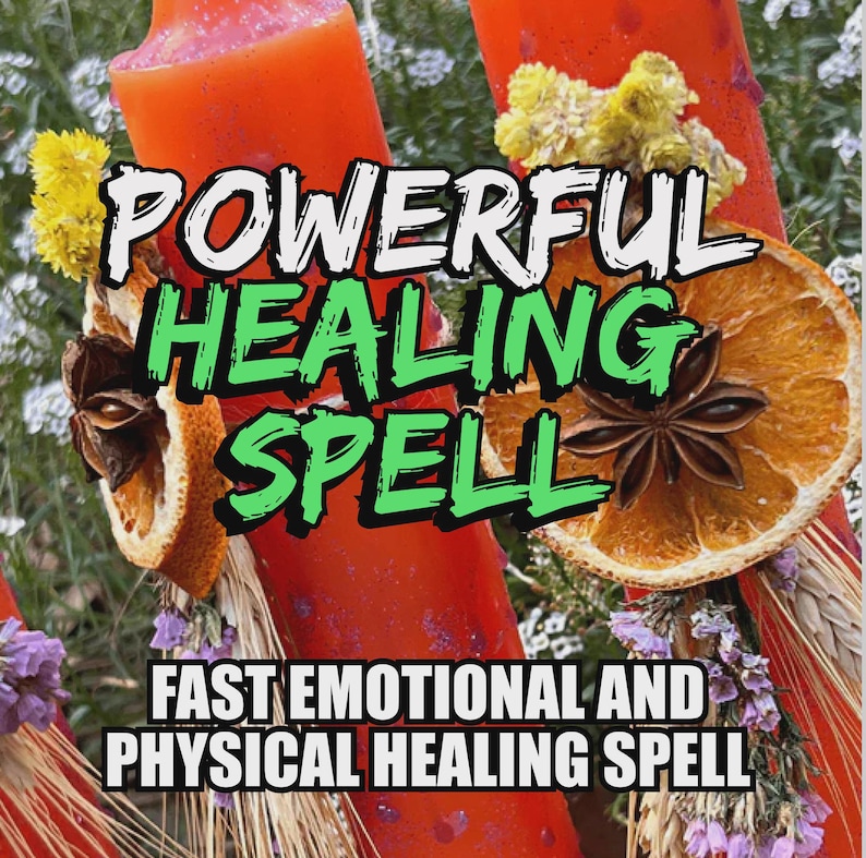 Puede incluir: Velas rojas decoradas con rodajas de naranja secas, an&iacute;s estrellado y flores. El texto en las velas dice "POWERFUL HEALING SPELL" y "FAST EMOTIONAL AND PHYSICAL HEALING SPELL".